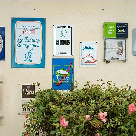 호텔 Moulin Du Val De Seugne 4*